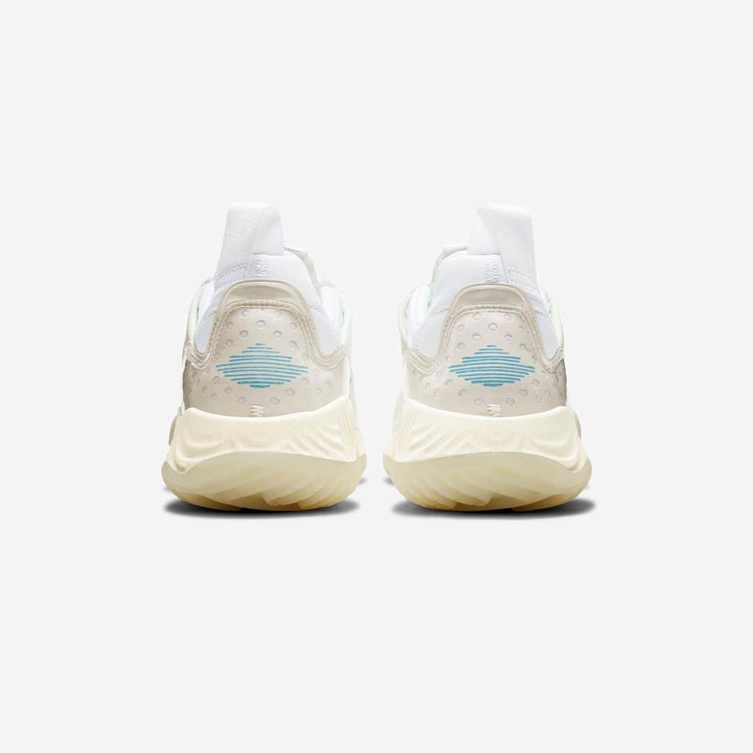 HYPEBEASTさんのインスタグラム写真 - (HYPEBEASTInstagram)「@hypebeastkicks: @jumpman23 has unveiled its latest React silhouette, the Delta SP. Debuting in a subtle “Sail” colorway, the shoe is said to combine ultra-plush support with responsive cushioning, and will eventually form to the wearer’s foot over time. Head to the link in our bio for more details. It’s slated to drop on April 18 via SNKRS for $150 USD⁠⠀ Photo: @nike」3月25日 20時26分 - hypebeast