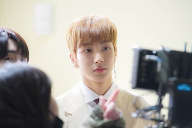 유희도のインスタグラム：「20.03.25/수 쨘 'I don't care' MV 촬영 스틸컷❗️ C team 응원해주셔서 감사합니다  기대 많이 해주세요 ~! #gegg #geggcteam #mv」
