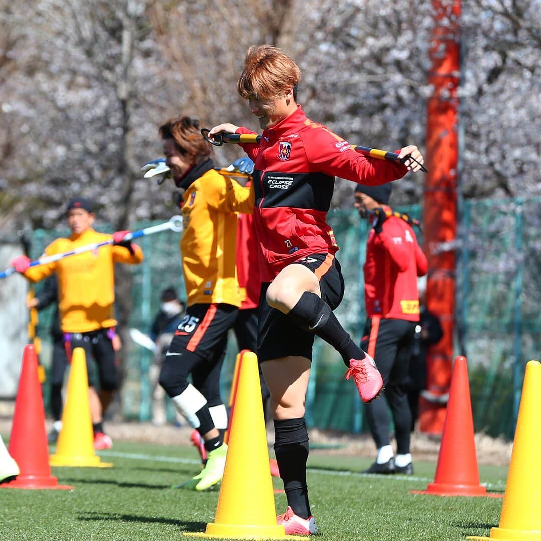 浦和レッドダイヤモンズさんのインスタグラム写真 浦和レッドダイヤモンズinstagram 25日 大原サッカー場でのトレーニング 橋岡大樹 岩波拓也 トーマスデン 柴戸海 武田英寿 エヴェルトン Urawareds 浦和レッズ 3月25日 14時03分 Urawaredsofficial
