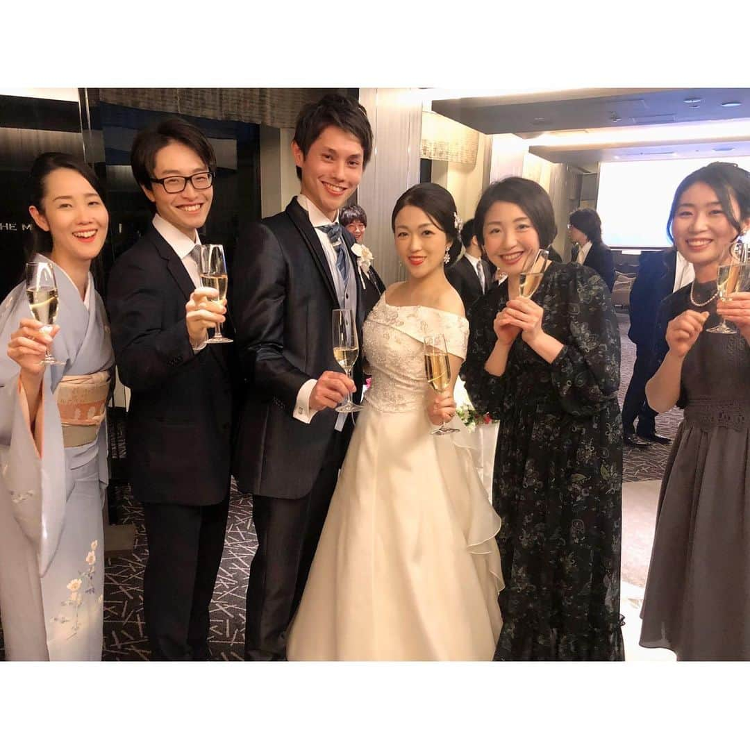 花柳まり草さんのインスタグラム写真 - (花柳まり草Instagram)「2020.3.22 舞踊家仲間の吾妻君彌さんのご結婚披露パーティーにて💖  君彌ちゃん、いつまでもお幸せに💖  こんなご時世ですが、華やかで幸せそうな二人に元気を頂きました✨  #吾妻君彌 さん #ご結婚おめでとうございます 🎂💕 #おめでたい  #日本舞踊　#日本舞踊家 #花柳まり草 #着物 #kimono」3月25日 14時04分 - marikusa.hanayagi