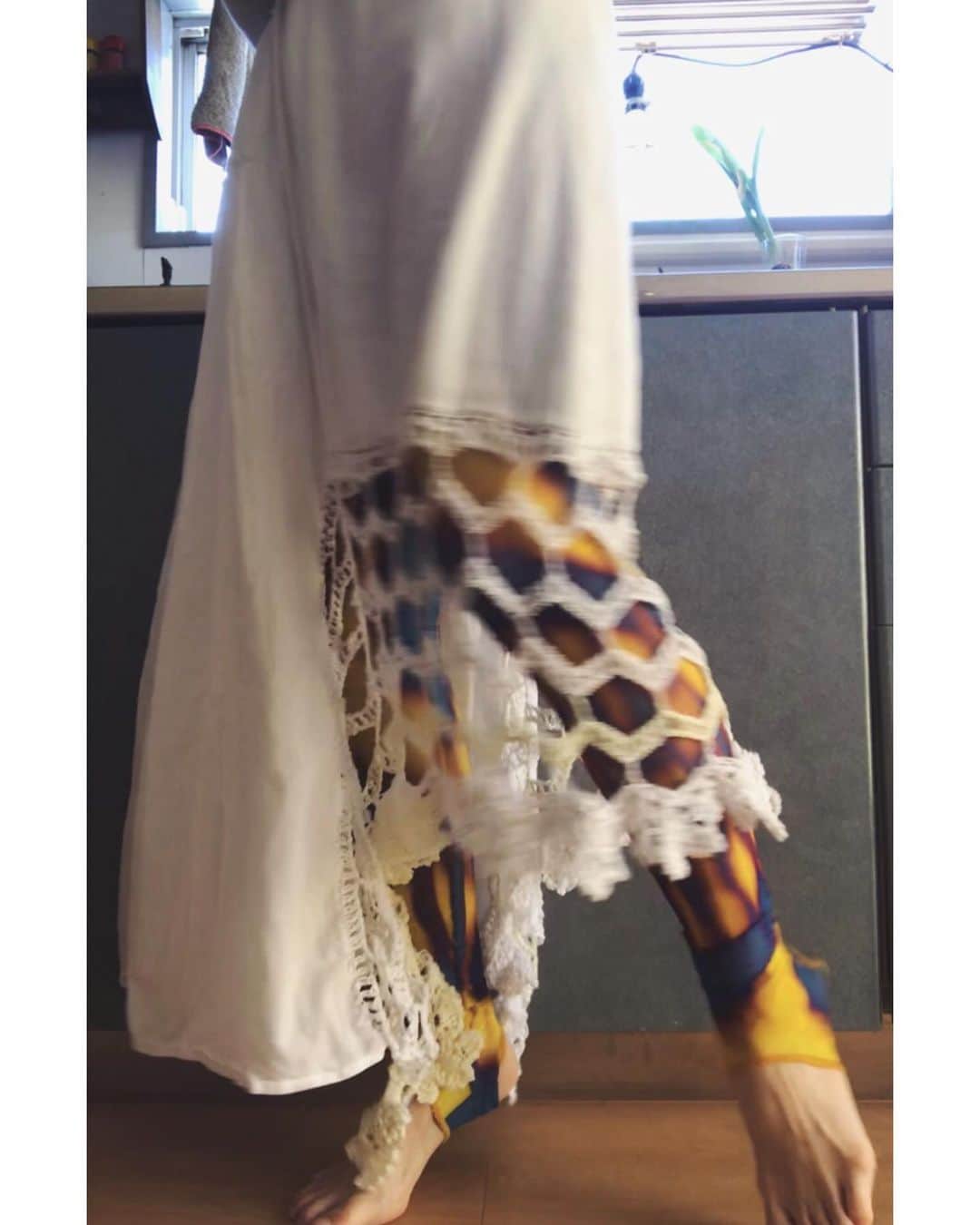 蓮沼千紘さんのインスタグラム写真 - (蓮沼千紘Instagram)「. . どんな白をどう着るか。 白は白だから楽しい。 . .  #aneddyflyendvintage  #vintage #knit #white #knitwork #handwork #aneddy #endvintage」3月25日 14時49分 - knitchihiro