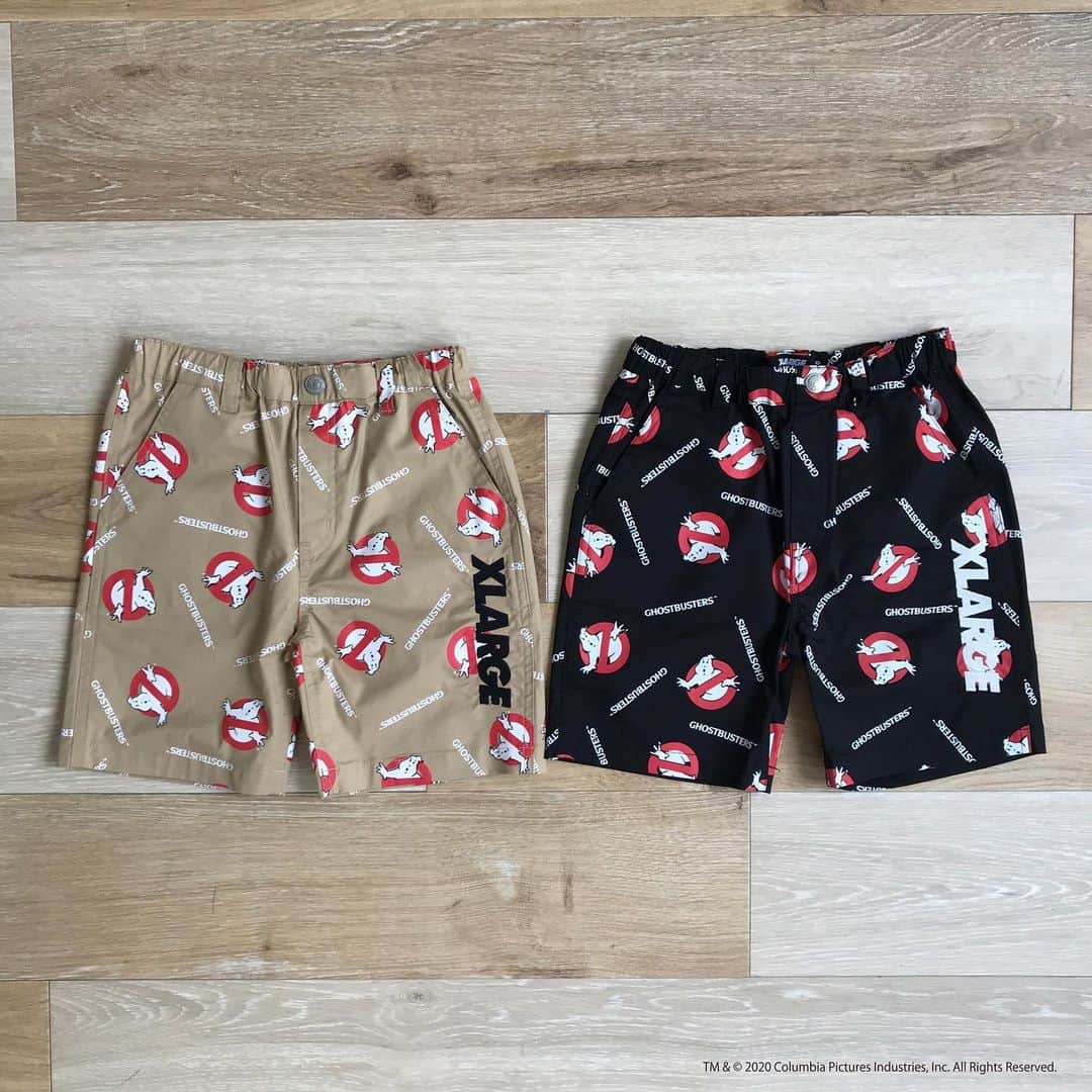 X-girl Stages Officialさんのインスタグラム写真 - (X-girl Stages OfficialInstagram)「.XLARGE KIDSから今週末発売予定のゴーストバスターズとのコラボレーションアイテムのご紹介です。﻿ 1984年に公開され大ヒットした映画ゴーストバスターズの最新作が2020年に公開となります。﻿ 映画公開を記念して、XLARGE KIDSと初のコラボレーションが実現しました。﻿ ﻿ 映画のトレードマークであるノーゴーストのマークは、誰もが一度は目にしたことのあるマークではないでしょうか。﻿ Tシャツ2型とオリジナルの総柄テキスタイルを使用したシャツとショーツのラインナップとなっております。﻿ 目を引くグラフィックのアイテムは、これからのコーディネートの主役になること間違いなしです❗️﻿ ﻿ S/STEE ノーゴースト﻿ 発売中 ¥5,390﻿ カラー：シロ、クロ﻿ サイズ：110~140﻿ ﻿ S/STEE ECTO-1﻿ ¥5,390﻿ カラー：Lブルー、クロ﻿ サイズ：110~140﻿ ﻿ 総柄プリント開襟シャツ﻿ ¥9,790﻿ カラー：ベージュ、クロ﻿ サイズ：110~140﻿ ﻿ 総柄プリントショーツ﻿ ¥9,790﻿ カラー：ベージュ、クロ﻿ サイズ：110~140﻿ ﻿ #xlargekids  #xlarge #ghostbusters  #ラージキッズ  #ラージ　#キッズコーデ　#コラボ　#ゴーストバスターズ　#総柄　#セットアップ　#セットアップコーデ」3月25日 14時46分 - xgirlstages