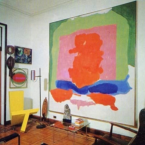 Meganさんのインスタグラム写真 - (MeganInstagram)「Helen Frankenthaler and husband Robert Motherwell's living room 〰 ‘Artists as Collectors’, 1967 via 〰 @warymeyers ⚡️」3月25日 15時23分 - zanzan_domus