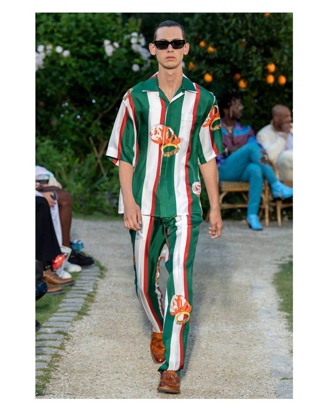 UNITED ARROWS & SONSのグルメインスタ