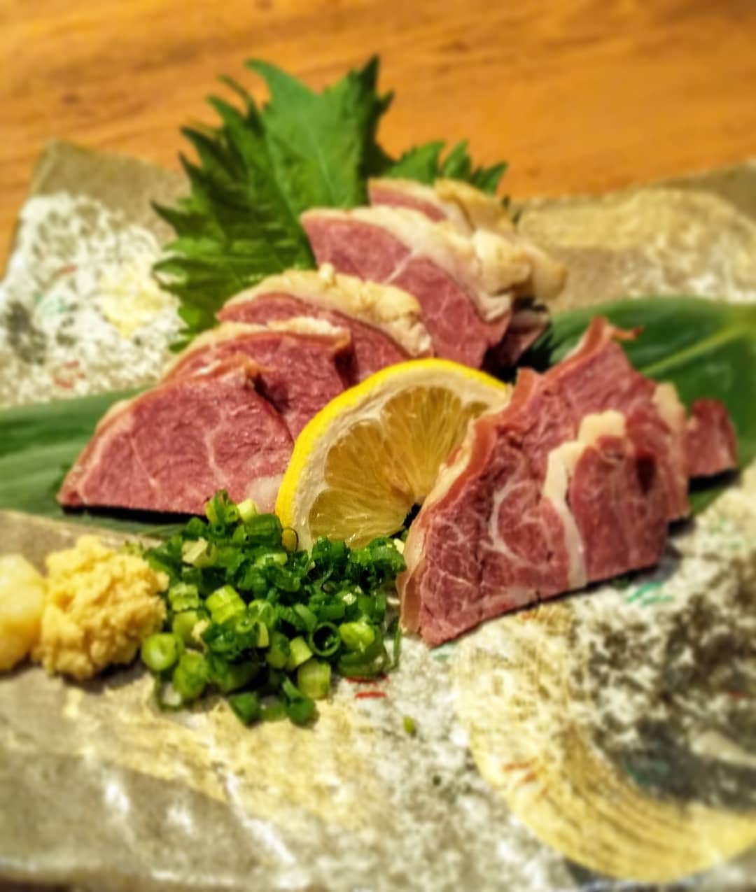 九州うまか 北浜店のインスタグラム：「馬肉の薫製でございますよ。  #九州うまか#九州うまか北浜店#北浜#淀屋橋#天満橋#京橋#肥後橋#堺筋本町#大阪#大阪グルメ#居酒屋#日本酒#焼酎#純米#泳ぎイカ#もつ鍋#九州料理#九州#博多#福岡#鹿児島#宮崎#佐賀#長崎#大分#熊本#肉#鯖」