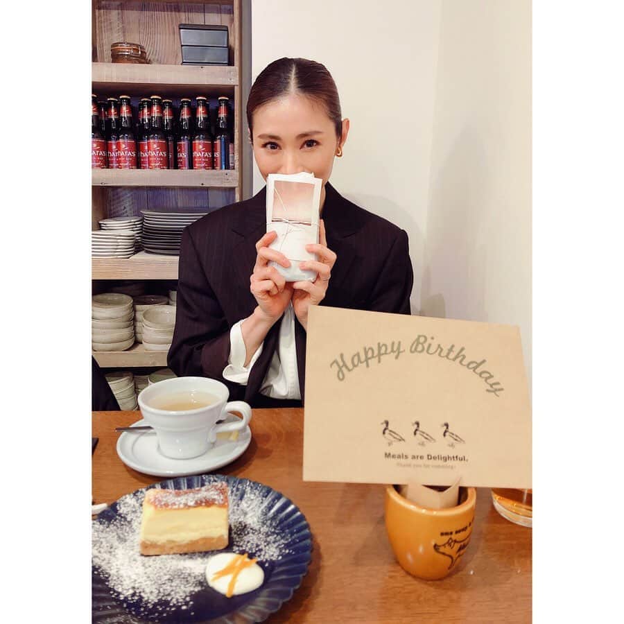 森下紀子さんのインスタグラム写真 - (森下紀子Instagram)「. @sakitakimi サキさんとランチ🍽  先日お誕生日だった サキさんのお祝いのはずが、 私までお祝してもらうことに。  サキさん、いつもありがとう♡  こうして会えることにも感謝です！ . #sakitakimi  #Birthdaylunch #ご飯と汁物逆だった」3月25日 16時43分 - noriko_morishita_