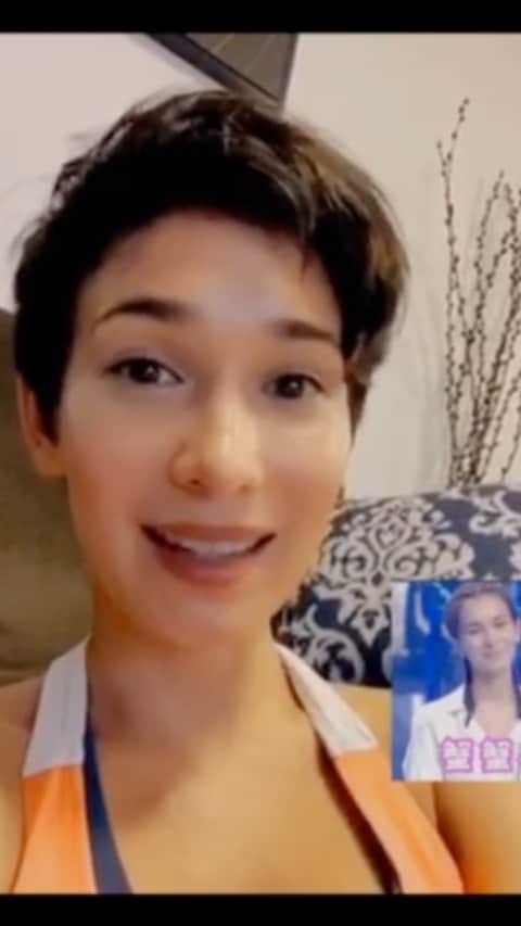 セリーナ・ジェイドのインスタグラム：「1) wear a mask 2) practice social distancing 3) wash your hands often 4) bring a pen to press button in lifts 5) avoid large gatherings 6) greet with the namaste sign instead of a hug or kiss 7) let’s stand united 8) support each other 9) be the light in the darkness during these hard times 10) be positive. Positivity breeds positivity Love u guys x」
