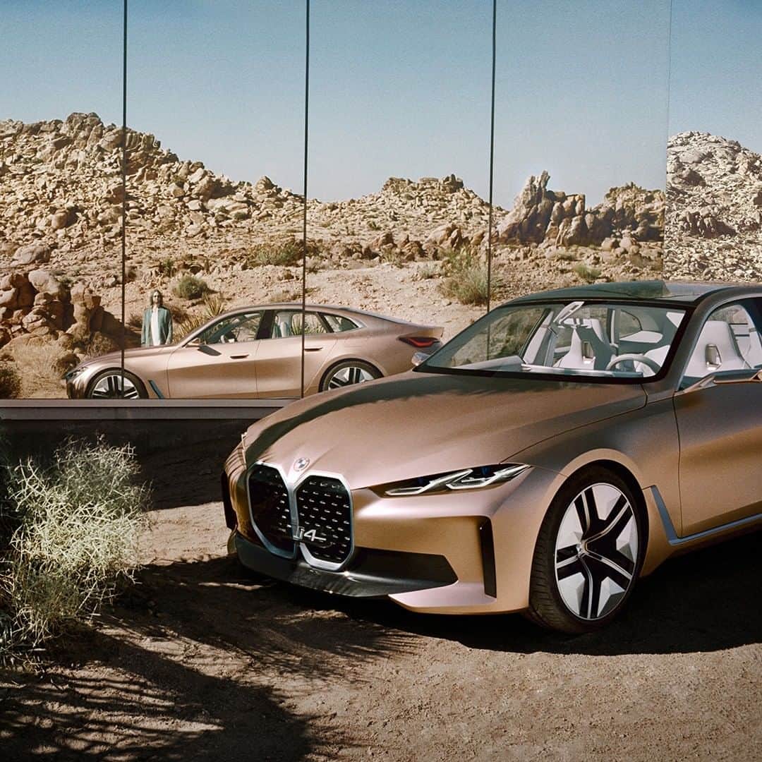 BMW Japanさんのインスタグラム写真 - (BMW JapanInstagram)「BMW初、完全な電動グラン クーぺ、BMW Concept i4。 . 魅惑的なプロポーションと独創的な個性、そして細部への妥協なきこだわりが、あなたの心を奪います。 . 映画音楽の第一人者として世界的に知られるハンス・ジマーとの共同開発によるBMW Iconic Sounds Electricを体感できるムービーを公開中。 . 詳しくは、公式サイト内モデル紹介ページまで。 . #THEConcepti4 #i4 #bornelectric #BMWi #BMW #BMWJapan #駆けぬける歓び」3月25日 17時00分 - bmwjapan