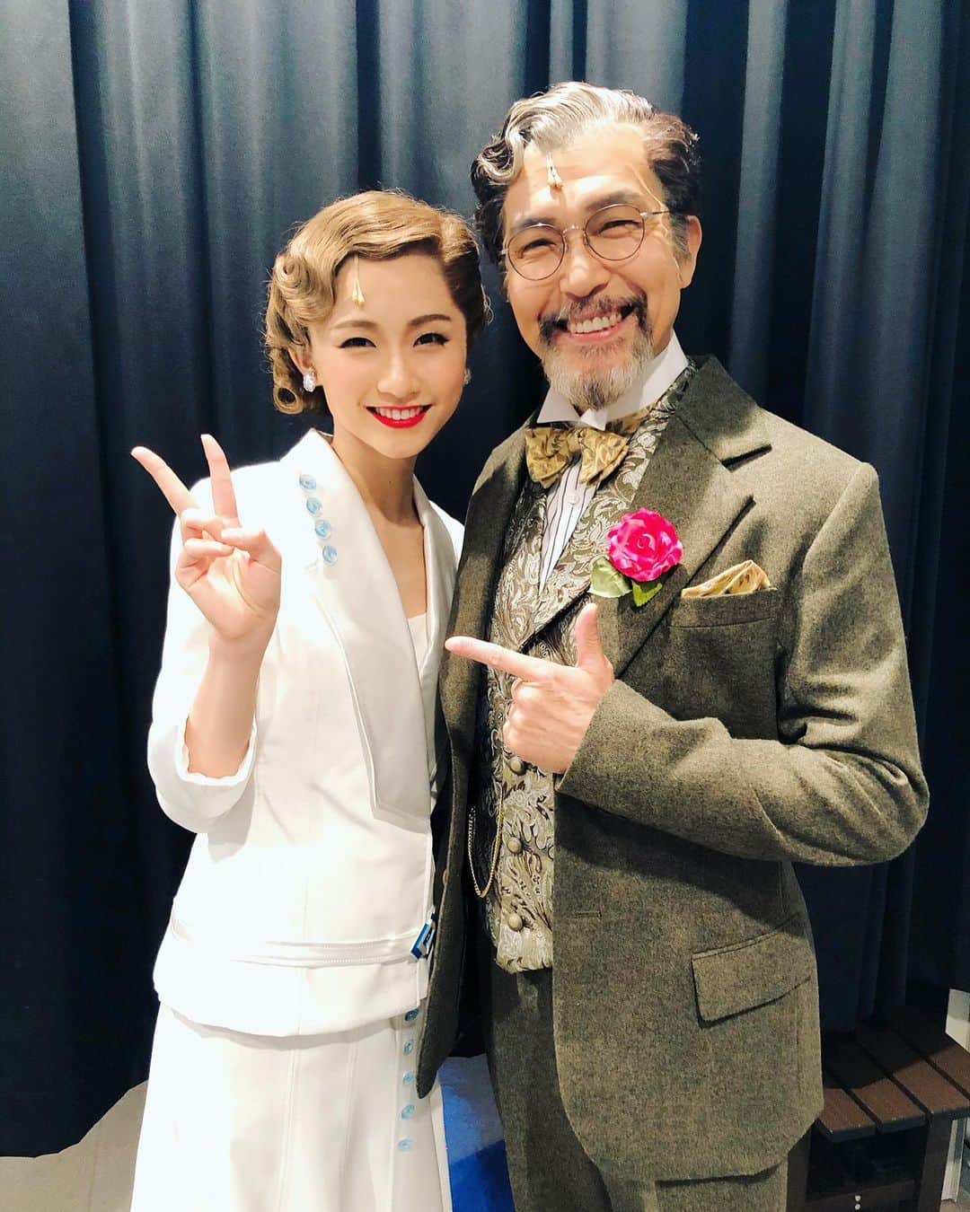 大澄賢也のインスタグラム：「#アナスタシア　 Anastasia  今日も沢山のお客様に見て頂き本当に有り難う御座いましたー  そして本当に素敵な晴香アーニャ！ この組合せ、今日が東京公演ラストでした😢 いつも稽古場から娘を見る父親のような眼差しで見守ってたよー アナスタシア、当たり役だね 本当に素晴らしい✨  また大阪公演でー宜しくです🙋‍♂️ #木下晴香」