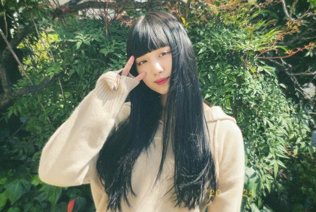 高橋有紀のインスタグラム：「前髪✌️ 癒しの乃愛ちゃん❤︎ #lysa_yuki」