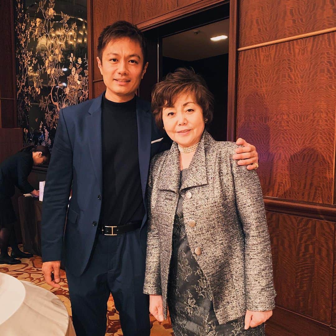 のインスタグラム：「She is one of the important person in my life. Very humble and generous. I thank you always💫 #humble #thankyou #instagood #lifeisgood」