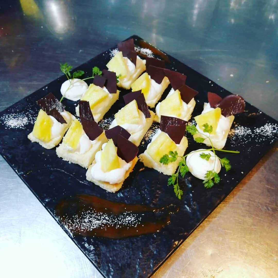 sdiningのグルメインスタ