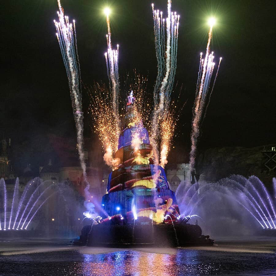 東京ディズニーリゾートさんのインスタグラム写真 - (東京ディズニーリゾートInstagram)「Imagination! Dreams are forever… イマジネーション！ #fantasmic #mediterraneanharbor #tokyodisneysea #tokyodisneyresort #mickey #ファンタズミック #メディテレーニアンハーバー #東京ディズニーシー #東京ディズニーリゾート #ミッキー」3月25日 21時21分 - tokyodisneyresort_official