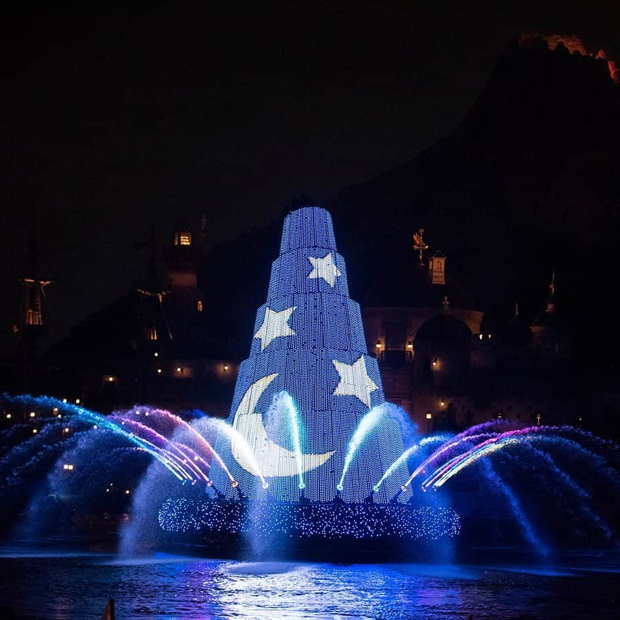 東京ディズニーリゾートさんのインスタグラム写真 - (東京ディズニーリゾートInstagram)「Imagination! Dreams are forever… イマジネーション！ #fantasmic #mediterraneanharbor #tokyodisneysea #tokyodisneyresort #mickey #ファンタズミック #メディテレーニアンハーバー #東京ディズニーシー #東京ディズニーリゾート #ミッキー」3月25日 21時21分 - tokyodisneyresort_official