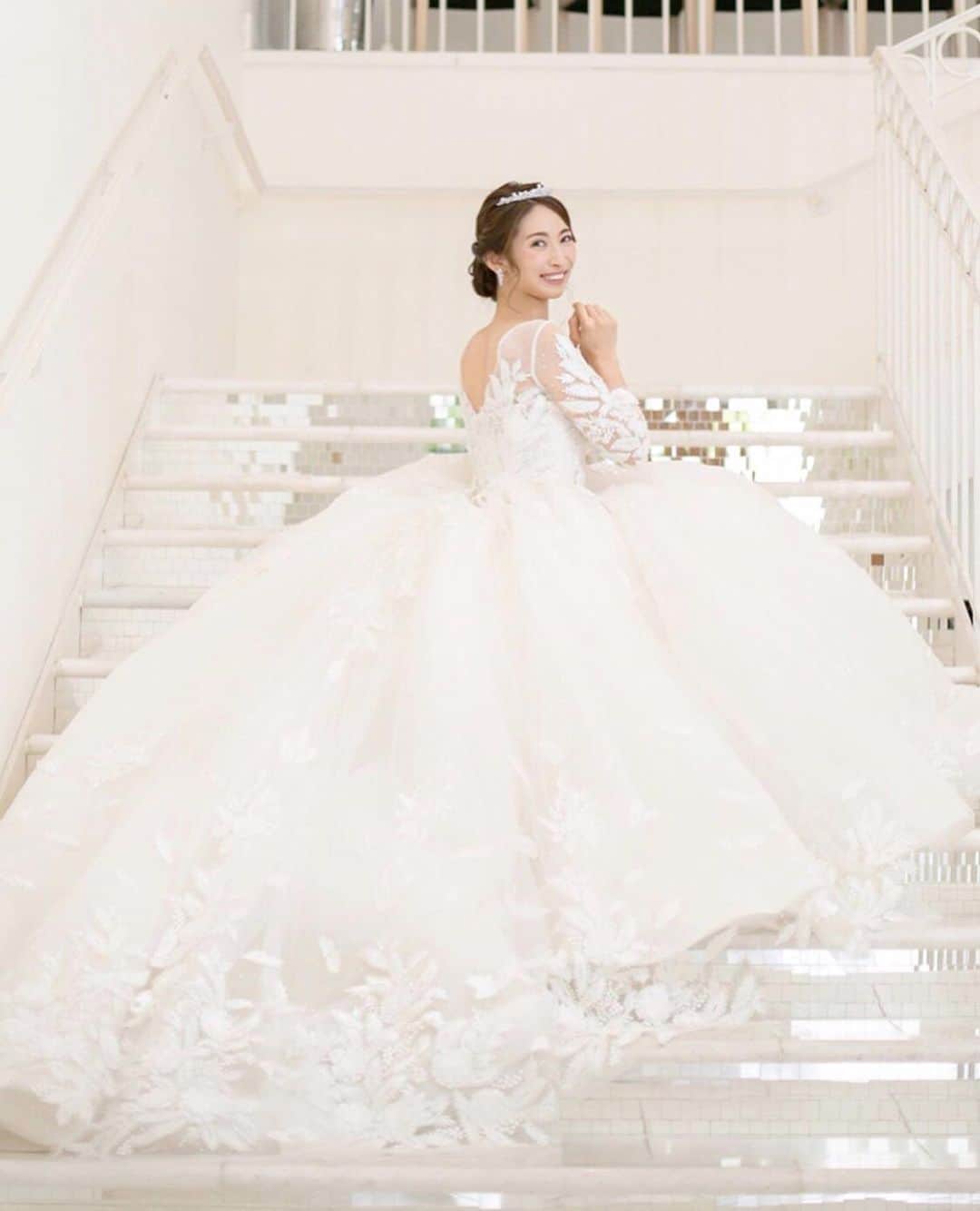 ベストブライダル公式のグルメインスタ