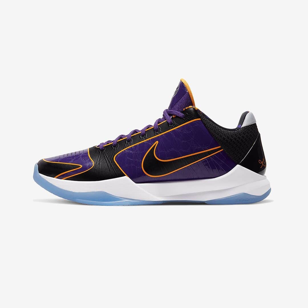 HYPEBEASTさんのインスタグラム写真 - (HYPEBEASTInstagram)「@hypebeastkicks: @nike is releasing a Kobe V Protro in a "Lakers" inspired colorway. Worn by @antdavis23 during the NBA All-Star Game, this is a completely new makeup for this particular model and sports the team's purple and gold that fans have grown to love. The silhouette features Nike's Flywire technology along the upper while sitting atop an Air Zoom Turbo cushion with an icy blue outsole making for an optimal sneaker on the court. Stay tuned for release info. Photo: @sneakersnstuff, Jonathan Daniel/Getty Images」3月26日 0時01分 - hypebeast