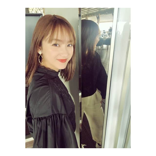 平祐奈さんのインスタグラム写真 - (平祐奈Instagram)「“Q&A”💭 昨日のインスタライブで多かった質問! この髪色はね、、、 ショコラのシアーベージュ🤎 かわいい色だよね✨ @miri_pcott にしてもらったの! ぜひ参考にしてみてね☺︎」3月26日 0時07分 - yunataira_official