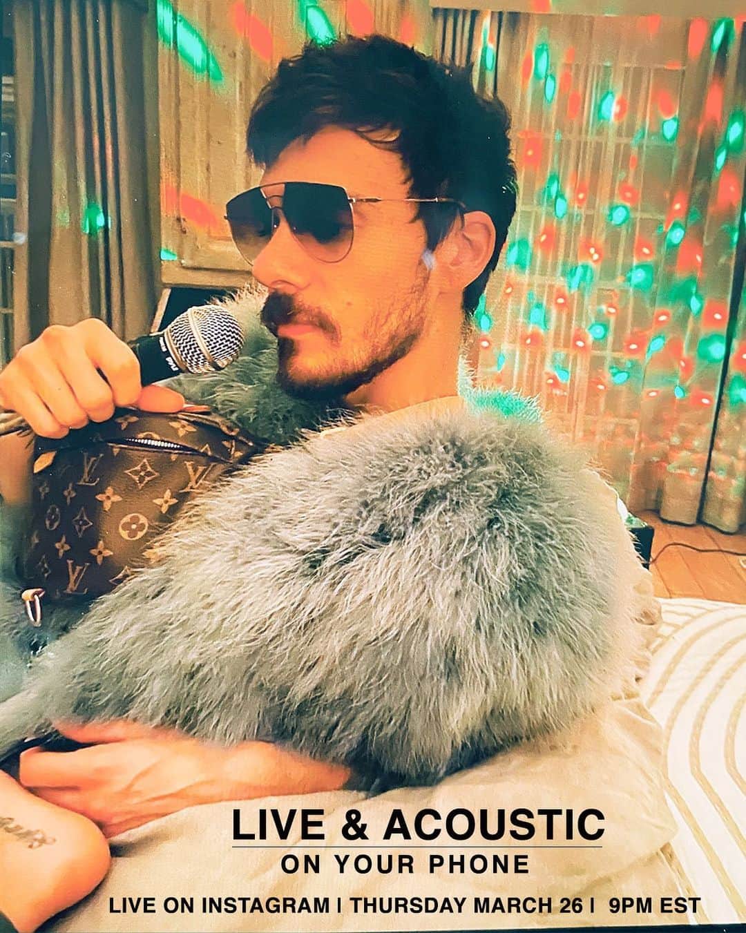 マシュー・カマのインスタグラム：「Shit’s getting weird. Going live TOMORROW (Thursday) on @winnetkabowlingleague at 9pmEST/ that’s 6PM for you west coasters. Let’s have an awkward hang and I’ll play some acoustic songs poorly to medium good.」