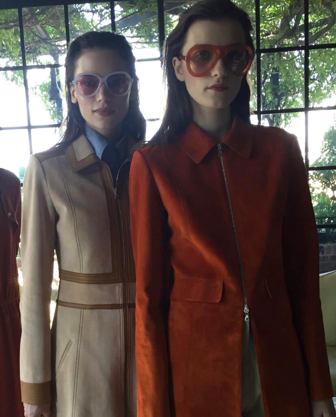 デレク ラムのインスタグラム：「More Spring 2017 backstage show images by @elissasantisi shot at the Greenwich Hotel, in the @axelvervoordt penthouse suite. A collection inspired by the personal style of #georgiaokeeffe」