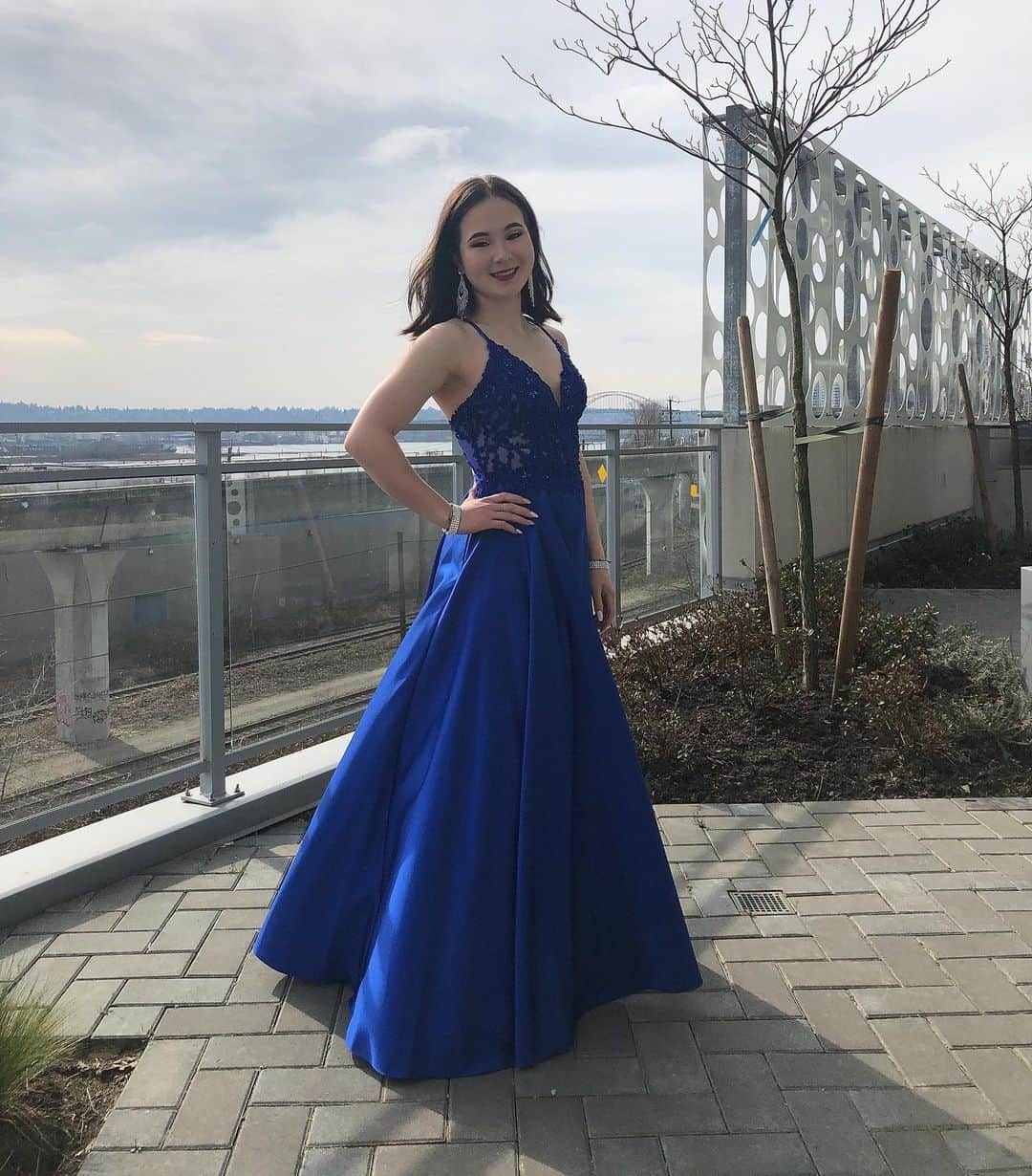 Skate Canadaさんのインスタグラム写真 - (Skate CanadaInstagram)「The Red Carpet Event would have been one for the books at #Montreal2020. Check out Canadian World Team Members Kirsten Moore-Towers, Emily Bausback, Zachary Lagha and Evelyn Walsh’s looks! We want to see all the #Montreal2020 athletes post their looks! Share them on Instagram and tag @skate_canada and use the hashtag #WorldsRedCarpet when sharing! 🌟  L’événement tapis rouge serait entré dans l’histoire, à #Montréal2020. Jetez un coup d’œil aux tenues des membres de l’équipe mondiale canadienne Kirsten Moore-Towers, Emily Bausback, Zachary Lagha et Evelyn Walsh! Nous voulons voir les tenues de tous les athlètes à #Montréal2020! Partagez-les sur Instagram, avec l’étiquette @skate_canada et utilisez le mot-clic #Tapisrougemondiaux! 🌟」3月26日 1時56分 - skate_canada