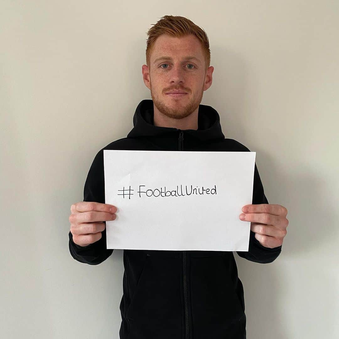 ハリソン・リードのインスタグラム：「In difficult times let's unite and support local charities and communities who need our help the most right now. I am donating to the @national_emergencies_trust_ as part of the #FootballUnited campaign. Please visit the link in my bio and do the same if you can. Thank you. I invite @madders, @angusgunn22 and @bradleydack1 to unite.」