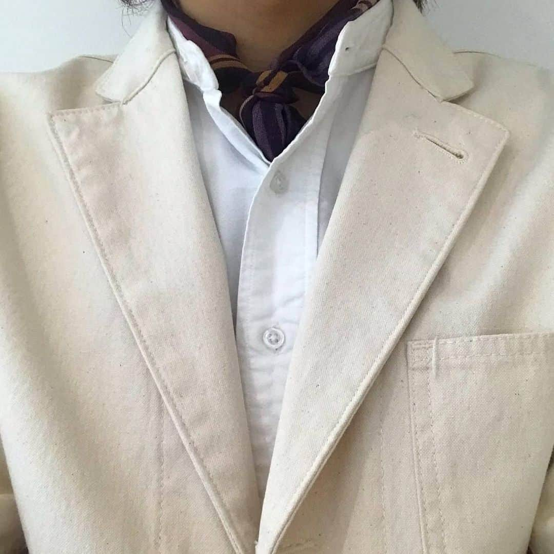 アイクベーハーさんのインスタグラム写真 - (アイクベーハーInstagram)「We're all living a little more minimally these days and nothing says minimalist style like a classic white button up 👔 📷: @a_001569 . . . . . #menswear #suitup #ikebehar #classic #classicmenswear #mensstyle #suitandtie #menswearblog #vintage #film #style #mensfashion #fashionblog #suitandtie #blacktie #behar #suited #whiskey #fallfashion #tuxedo #slimfitsuit #ties #mtmevent #plaid #patterns #dapper #boots #leather」3月26日 3時05分 - ikebehar