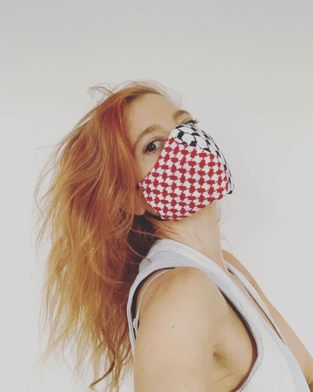 スリーアズフォーのインスタグラム：「Featuring keffiyeh Yin & Yang Mask made from repurposed classical Arabic keffiyeh scarves from "inSALAAM inSHALOM" collection 2012. Now Available on our web shop link in bio! #keffiyeh #mask #yin&yang」