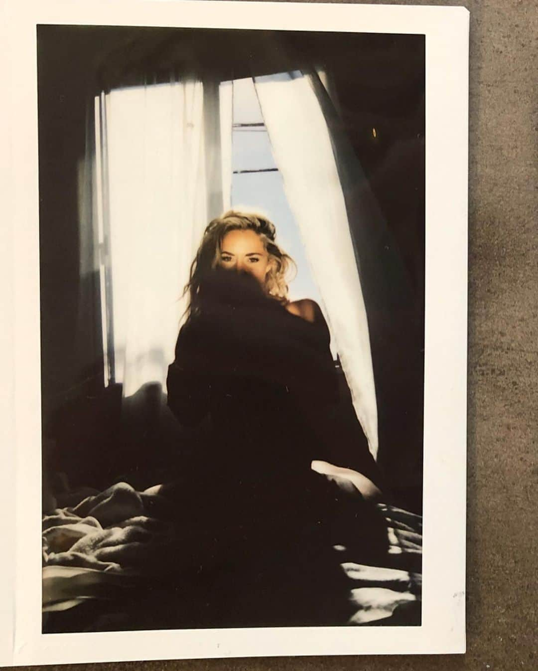 Sydney A Malerさんのインスタグラム写真 - (Sydney A MalerInstagram)「Quarantine vibes . . #TB Polaroids @gustothirtyfive」3月26日 4時34分 - sydneyamaler