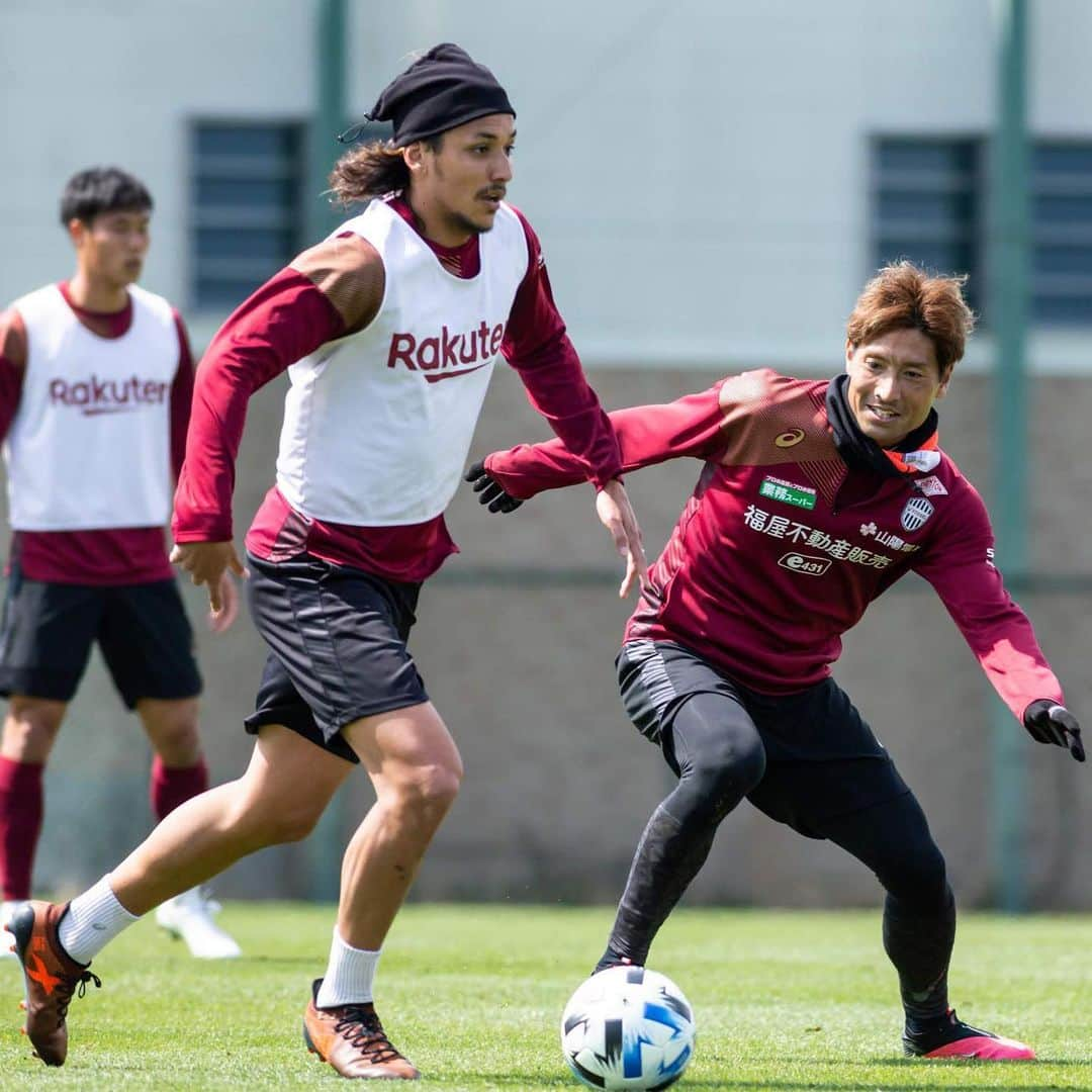 ヴィッセル神戸さんのインスタグラム写真 - (ヴィッセル神戸Instagram)「Enjoy the game ⚽️ .  #vissel #visselkobe #ヴィッセル #ヴィッセル神戸 #Kobe #神戸 #WeAreKobe #KobeForeverForward #一致団結 #JLeague #Jリーグ」3月26日 14時28分 - visselkobe