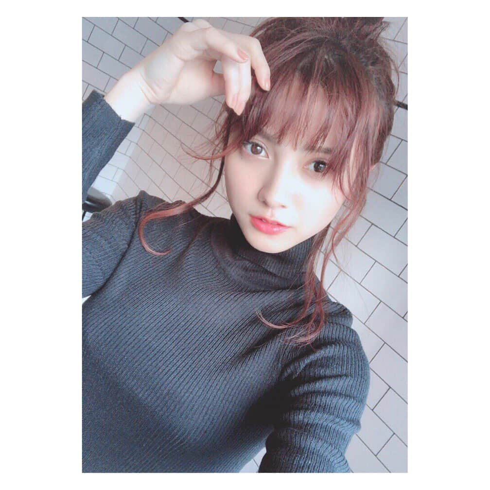 桃月なしこさんのインスタグラム写真 - (桃月なしこInstagram)「本日3/26(木)は！ #smart の #ゼロイチジャック 号発売日ですやったー！お待たせー！ 初めてのファッション誌ジャック、初めての6人表紙、そして最後のあやちゃんの表紙…😫 皆それぞれ違ったテイストで撮ってもらってエモい感じになってるのでぜひ手に取ってくださいね🤟  #桃月なしこ #なしこたそ」3月26日 14時36分 - nashiko_cos