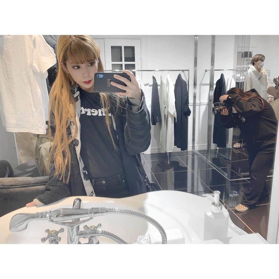 中川ジュリアのインスタグラム：「素敵な空間すぎた🥰絢ぽん おめでとう💕」