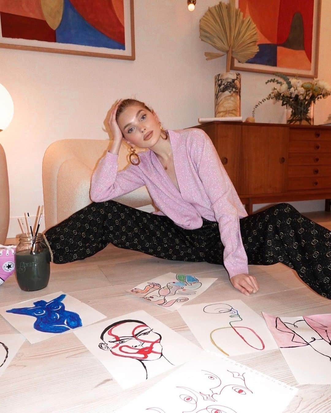 エルザ・ホスクさんのインスタグラム写真 - (エルザ・ホスクInstagram)「Lazy Arts and crafts day💕」3月26日 7時00分 - hoskelsa