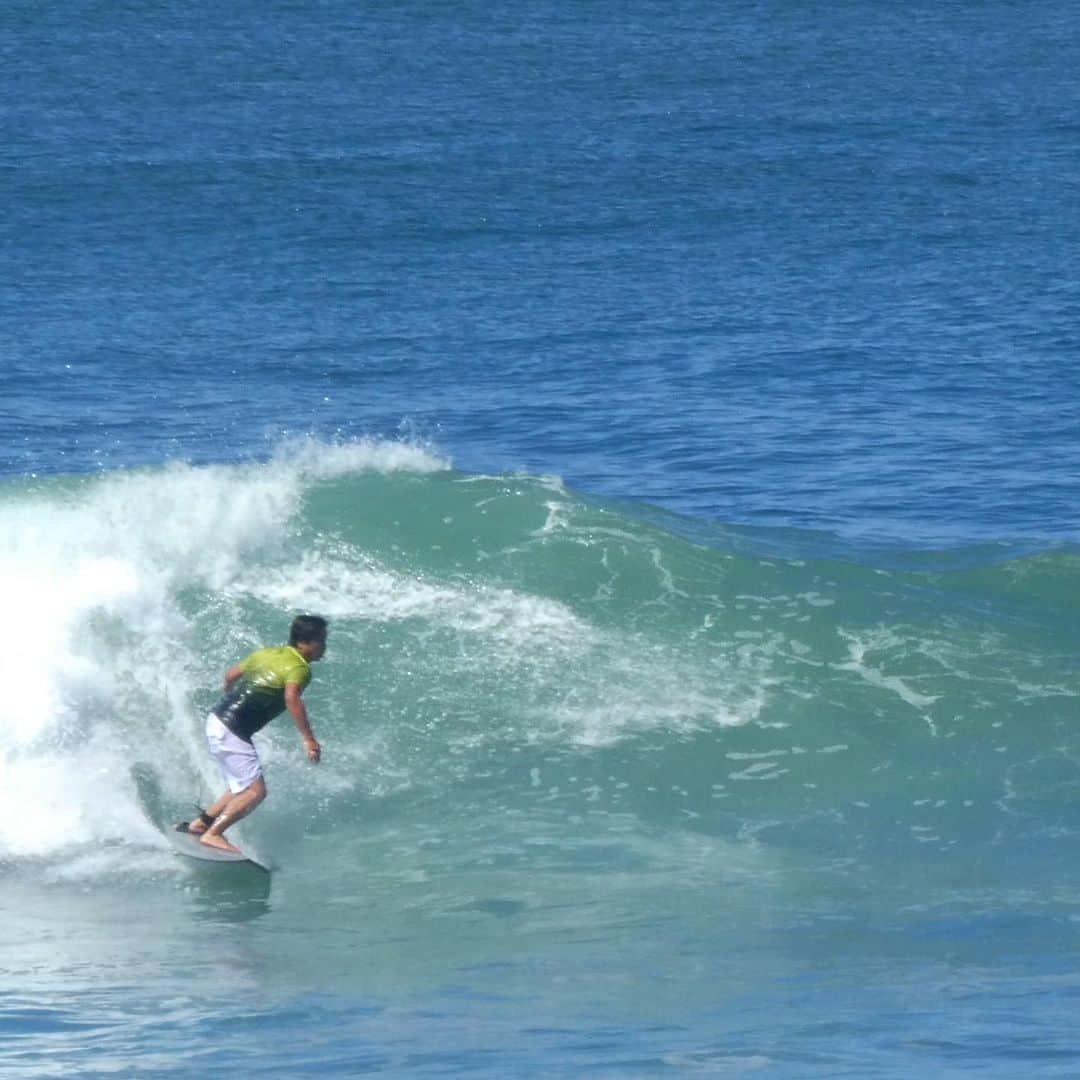 Isseki Nagaeさんのインスタグラム写真 - (Isseki NagaeInstagram)「Fun waves with 6’2” Lost Round Nose Fish Ultra  パドルとテイクオフが早くて楽チンなRNFウルトラとバリアンの波  #surftrip #surfing #bali #balian #surfinglife #beach」3月26日 8時20分 - isseki_nagae