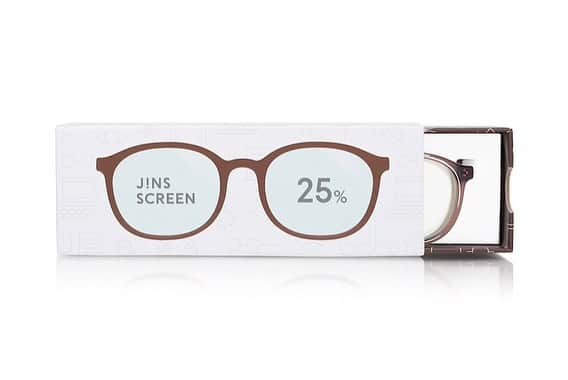 JINSさんのインスタグラム写真 - (JINSInstagram)「Reduce digital eyestrain after long screen time. We're giving 10% off all boxed JINS SCREEN: ready-to-go non-rx computer glasses.  Get yours at jins.life/readytogo and use code: JINSSCREEN (expires 5/3)」3月26日 11時32分 - jins.usa