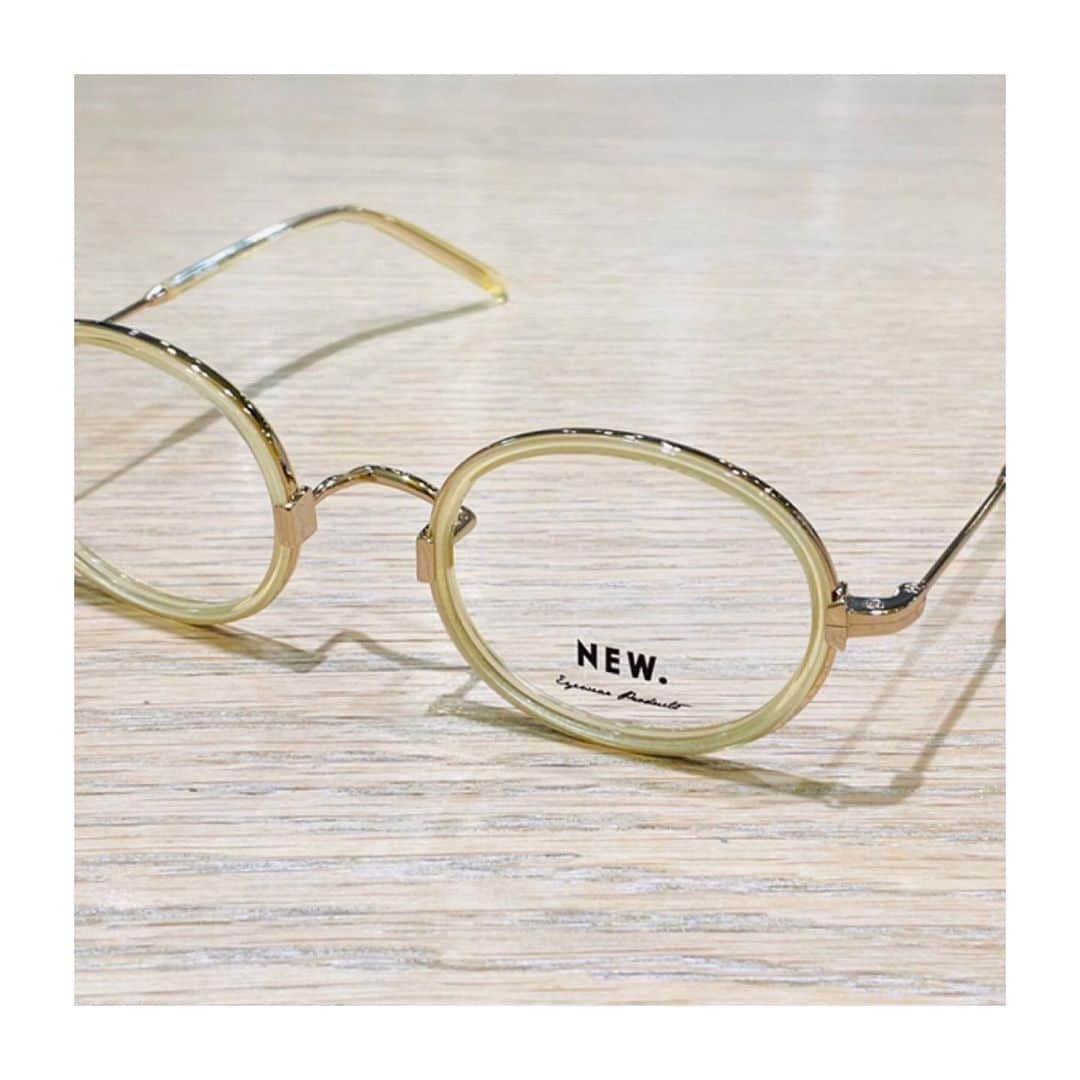 のインスタグラム：「‪【NEW.】‬ ‪ﾓﾃﾞﾙ：EDWARD-4‬ ‪ﾌﾟﾗｲｽ：￥12,000+TAX‬ ‪オーバル型のセンス溢れるクリアフレーム。‬ ‪春先の装いと相性抜群です。‬ ‪是非お試し下さい。‬ ‪今ならメンバーズ登録で10%オフです。(一部対象外あり)‬ ‪詳しくはポーカーフェイス公式ブログをチェック！ 【本館3F ポーカーフェイス】」