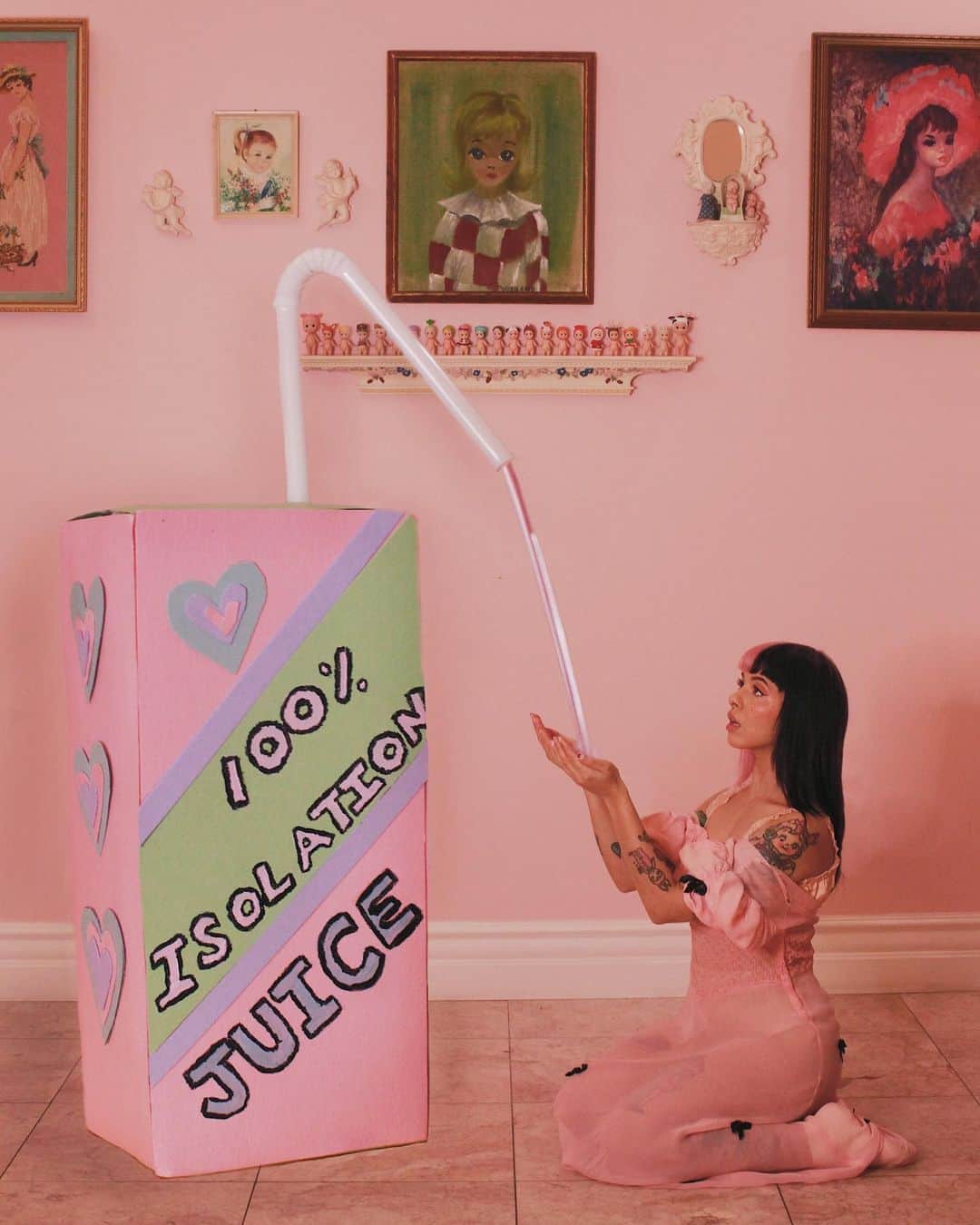 メラニー・マルティネスのインスタグラム：「🧼💗Stay Home Kids💗🧼」