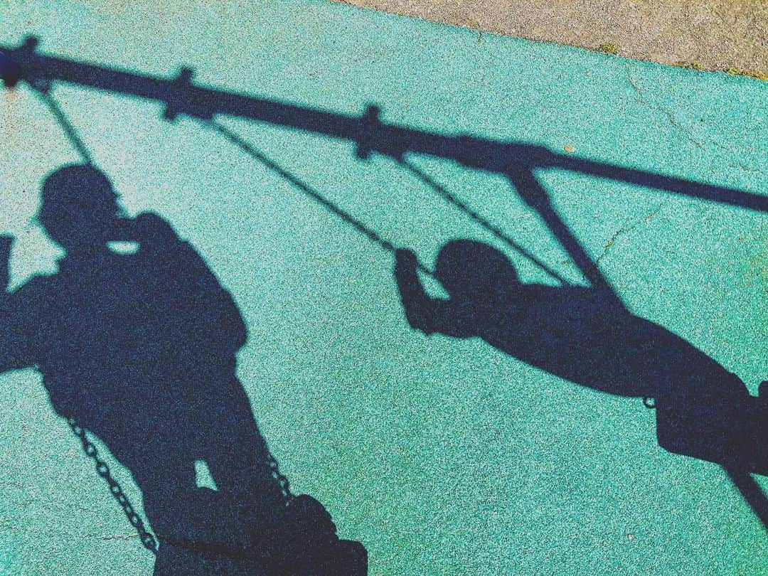 YUTAさんのインスタグラム写真 - (YUTAInstagram)「俺が小さい時に遊んでた公園で甥っ子と遊ぶの何かじーんとくる🎈  #unione #yuta #iPhoneX #instagood	 #followme #picoftheday #photography #photo」3月26日 14時04分 - yuta_unione
