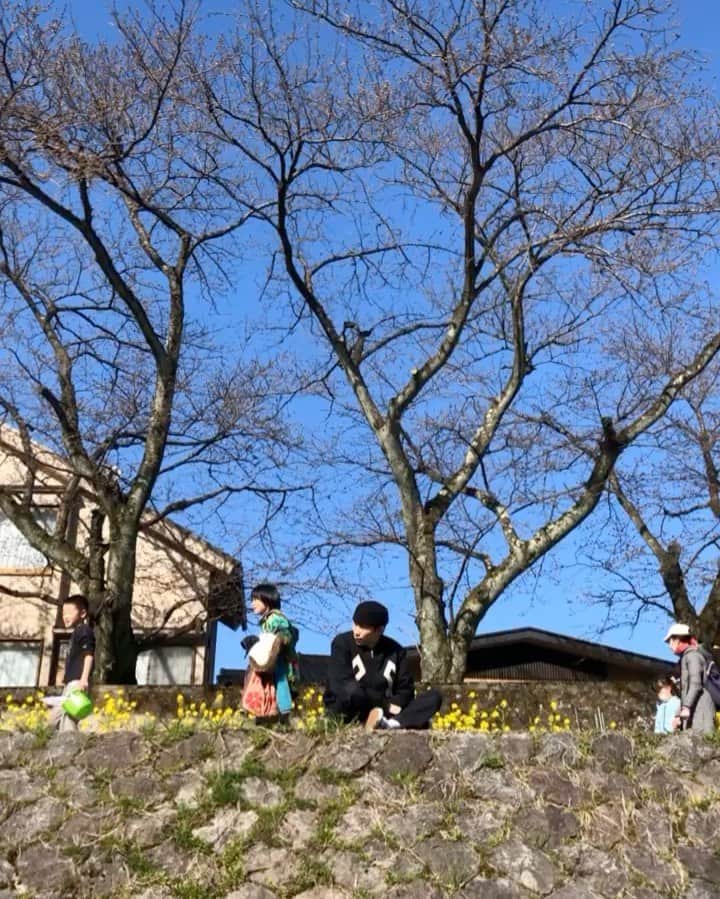 荒井 結生 Yuki Araiのインスタグラム：「荒井のチルタイムは……☀️」