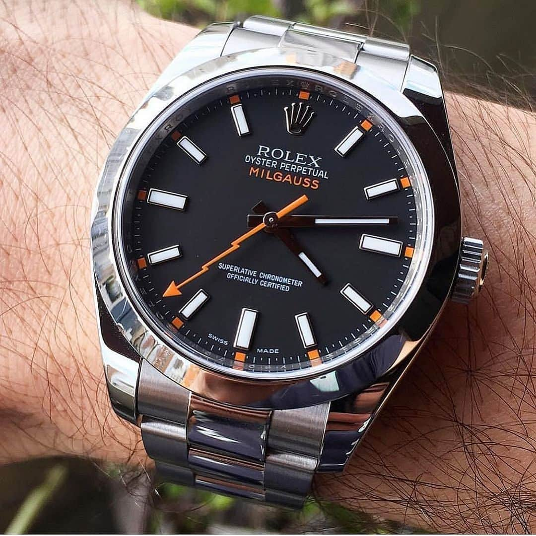 Daily Watchさんのインスタグラム写真 - (Daily WatchInstagram)「Wristshot with the Rolex Milgauss by @wazpi. What do you think about this model? #DailyWatch #Rolex」3月26日 23時46分 - dailywatch