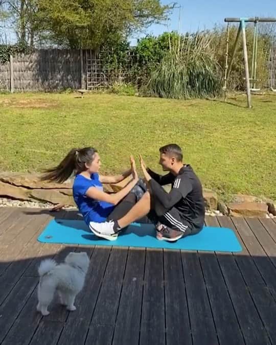 アンドレイ・ジロットのインスタグラム：「Em momentos como este, sejamos criativos, pensando e agindo sobre como cuidamos um do outro e de nós mesmos, mantendo nossos corações, corpos e mentes saudáveis. Vamos fazer isso juntos. Aqui com o #hometeam #adidas @adidas」
