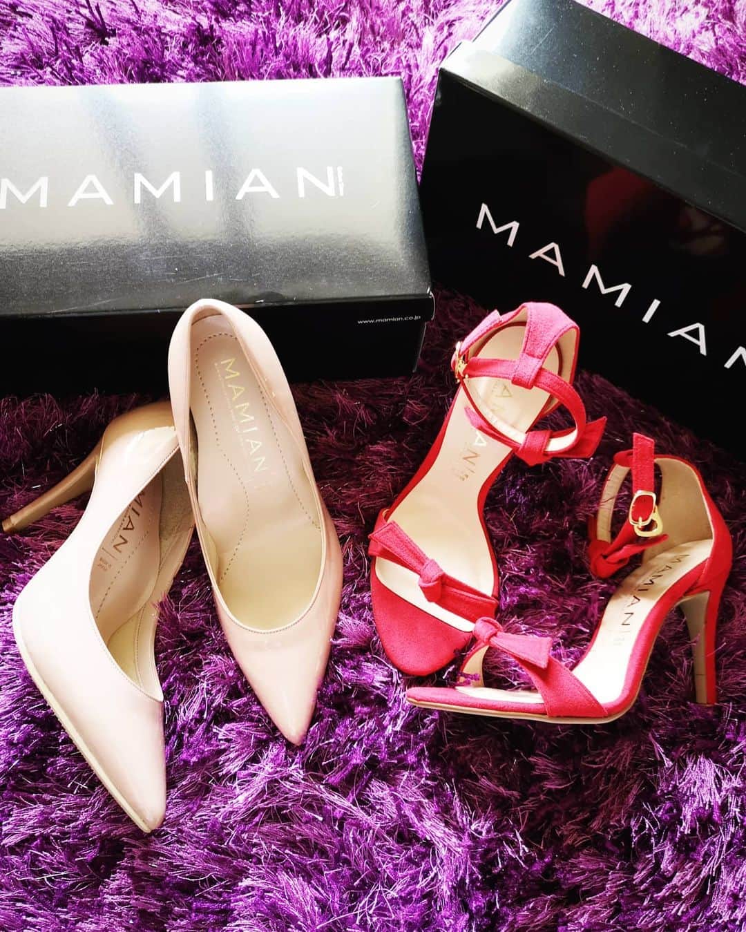 山上紗和 のインスタグラム：「#pink #春靴 #👠 #👡 #🌸 #mamian #foundations #おろしました  #無意識 #偶然 #大安吉日  #あげぽよ #死語 #死語が死語」
