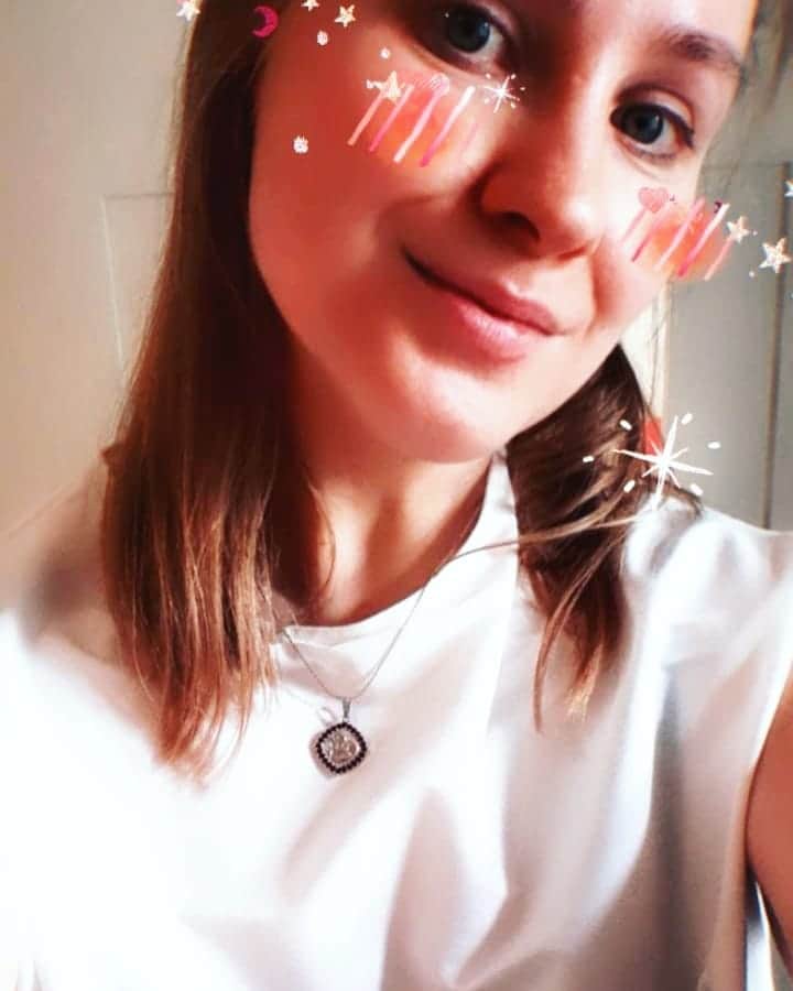 Irisのインスタグラム：「⠀ Every day may not be good.  But there is something good in every day 😉 #stayhome ⠀ ⠀ ⒾⓇⒾⓈ #iris #style #fashion #beauty #instagood #love #inspiration #happy #cute #photooftheday #like4like #picoftheday #followme #me #follow #art #instadaily #friends #repost #fun #smile #sewing #handmade #mypieces #fitting #mood #doit #staytuned #irisisback」