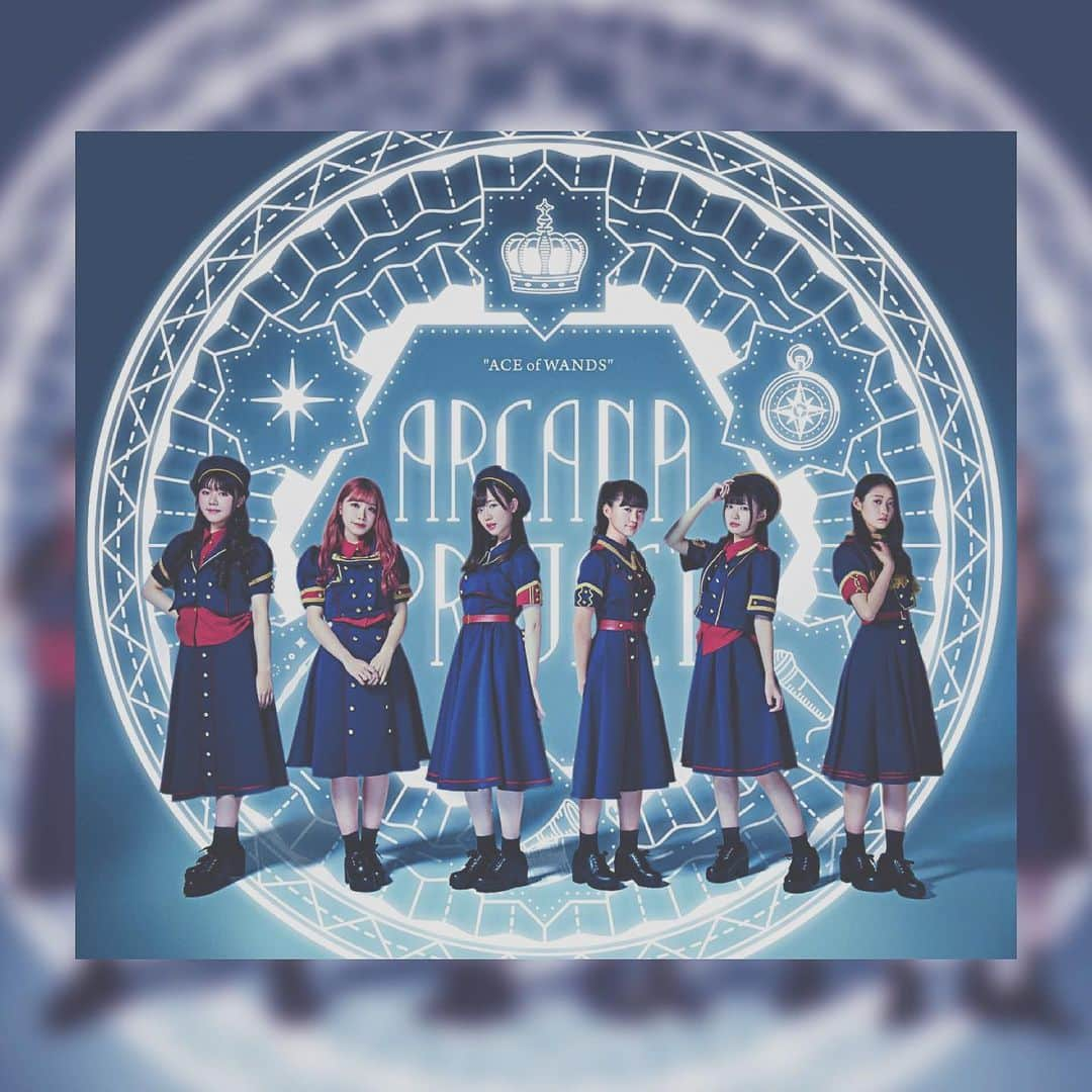 桜野羽咲さんのインスタグラム写真 - (桜野羽咲Instagram)「♔ * ゜﻿ ﻿ ﻿ ﻿ ﻿ ﻿ ﻿ ﻿ ﻿ 2020/03/25 release﻿ ﻿ ARCANA PROJECT pre-début single﻿ 「ACE of WANDS」﻿ ﻿ 【収録内容】﻿ M1.ACE of WANDS﻿ 作詞：安藤紗々　作曲：内藤英雅　編曲：中野領太﻿ M2.123!﻿ 作詞：金子麻友美　作曲・編曲：久下真音﻿ M3.ACE of WANDS(instrumental)﻿ M4.123!(instrumental)﻿ ﻿ ﻿ 記念すべき　0枚目のリリース日﻿ 直接 届けることは叶わなかったけど﻿ よかったら27日のネットサイン会参加していただけたら嬉しく思います。﻿ ﻿ ﻿ ﻿ 早く心から安心して、笑顔で過ごせる日常が戻ってきますように。﻿ ﻿ ﻿ どんな時でもそばにいられる音楽を﻿ もっともっと届けられるように。﻿ ﻿ どんな場所でも自分の歌を貫いて﻿ がんばります。﻿ ﻿ ﻿ ﻿ ﻿ おめでとうって　ありがとう﻿ ﻿ ﻿いつも、ありがとう！！ ﻿ ﻿ ﻿ ﻿ ﻿ ﻿ ﻿ ﻿ #ARCANAPROJECT #dearstage #Lantis #anime #anison #vocalgroup #vocalunit #artist #livephotography #popculture #japan  #japanesegirl #debut #tokyo #japanesegirl #girl #cd #pinkhair #camera #costume #tarot #アルカナプロジェクト #デビュー ﻿#インターネットサイン会 #cdジャケット #ボーカルユニット」3月26日 17時56分 - sakuranousa