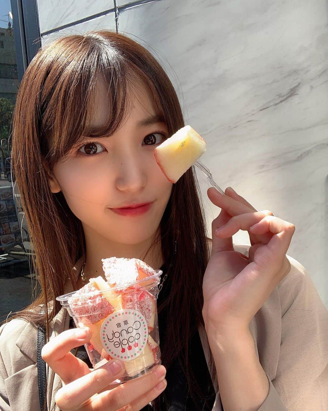 下尾みうさんのインスタグラム写真 - (下尾みうInstagram)「🍎🍏 . . . . #candyapple」3月26日 18時30分 - miumiu1343