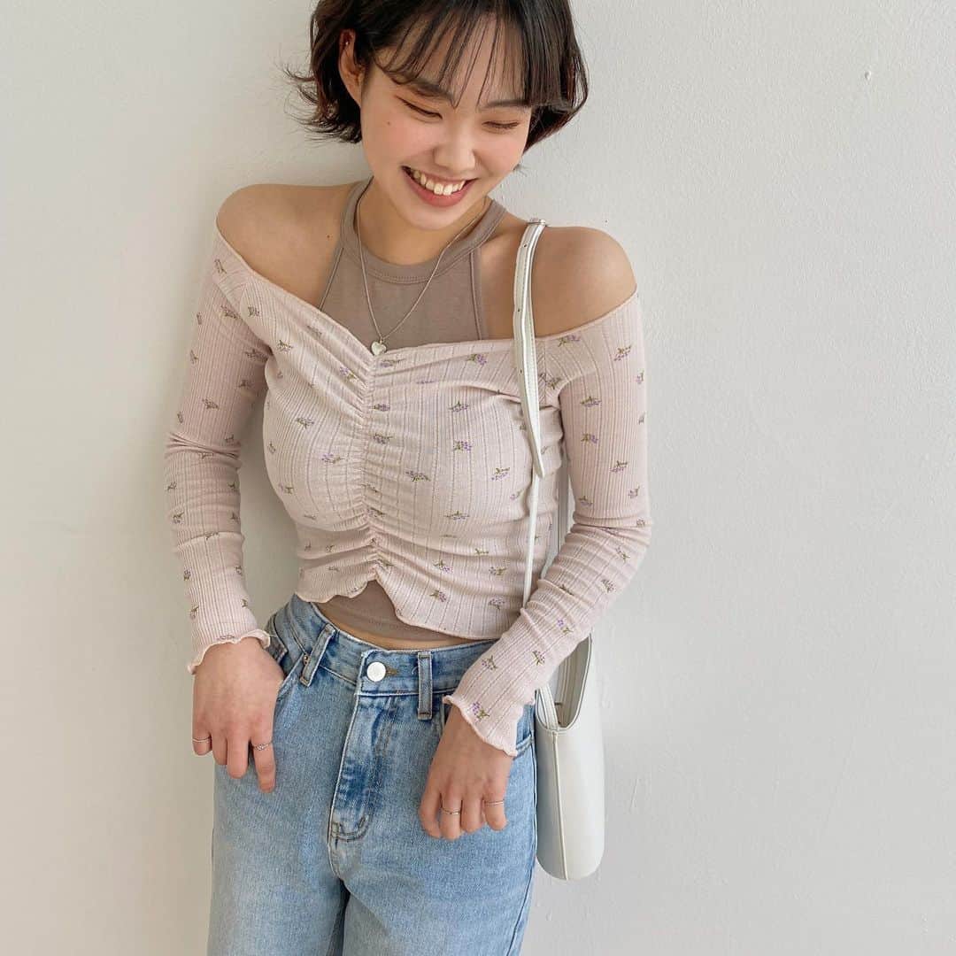 Chuuのインスタグラム：「취저코디얌💓💓 coming soon✨ #chuuseoul」