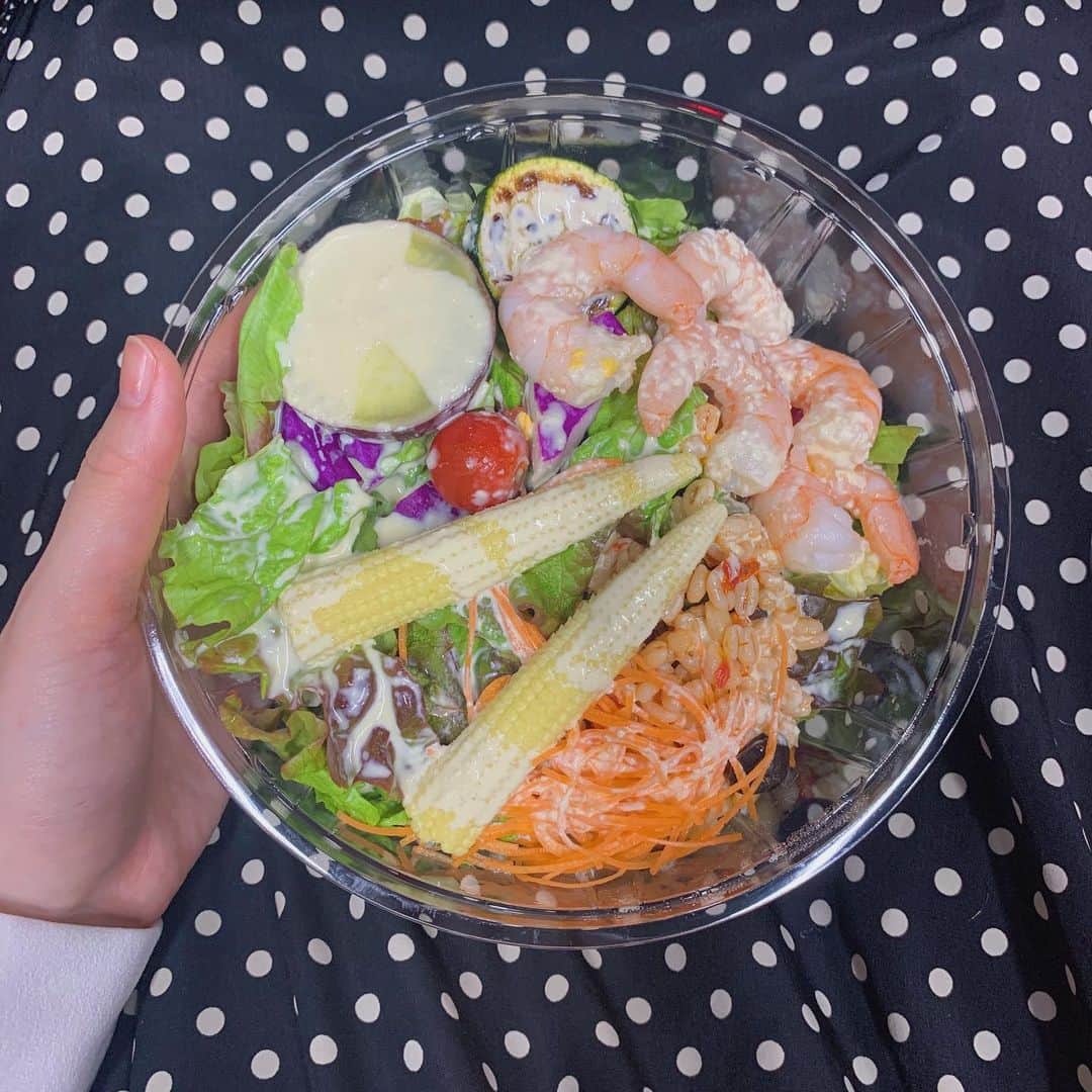 平野友里（ゆり丸）のグルメインスタ