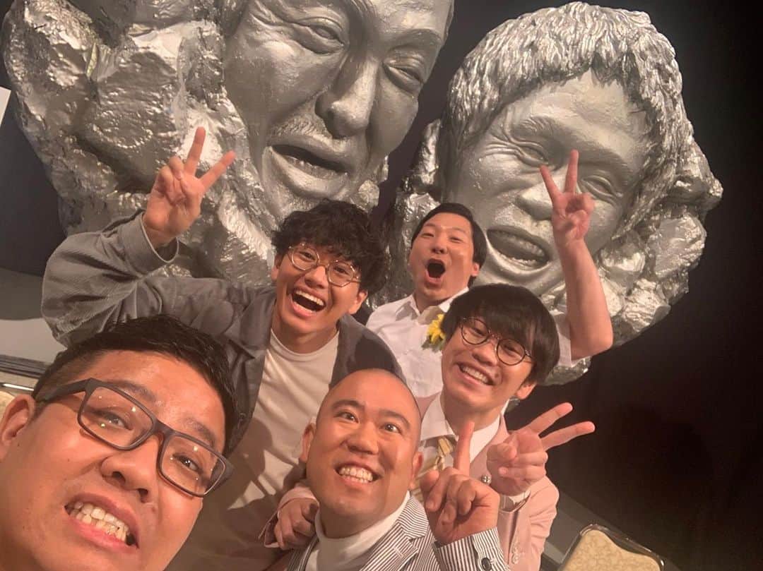 きむちゃんのインスタグラム：「ダウンタウンDXのSP出演。 #ありがたいです #僕の喋り数は #かなり少ないと思いますが #出た事実を #ファンの方は噛み締めてね #大阪の馴染みのメンバーで #出させてもらえました #カットされてなければ #やぶれかぶれの部分も、、、 #やぶれかぶれとは #たぶっちゃんと昴生さんが #組んでた時のコンビ名です #ワテらはインディアンス #一回解散して再結成してるコンビ #こんなことあるんですね #こんなメンツでダウンタウンDX #笑けます #しかし今はヤバい状況 #現状に負けず #何とか前向きます #4月2日放送 #ご覧あれ #ミキ #ナダル #インディアンス」