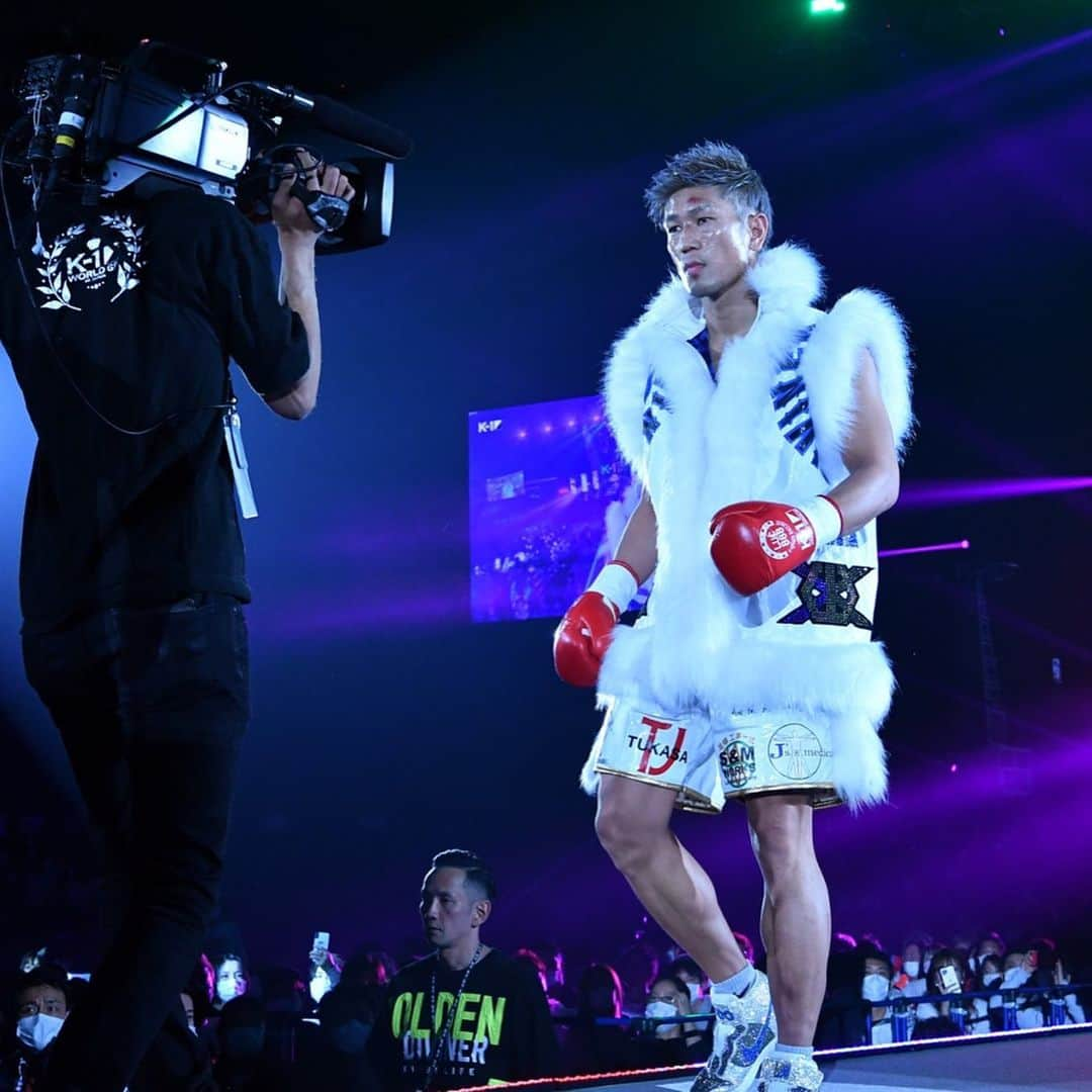 城戸康裕さんのインスタグラム写真 - (城戸康裕Instagram)「今回も沢山のスポンサーさんと共に戦いました〜👊😄 ・ 本当いつもありがとうございます✨ ・ まだまだあと10年はお願いします笑 ・ 《スポンサー様》 表面(50音順) ・S&M WORKS 様 ・KALA MANAGEMENT 様 ・鹿児島黒豚しゃぶしゃぶあじと 様 ・Crazy Bank 様 ・J’sメディカル整体院 様 ・TUKASA 様 ・DIVINER 様 ・東新産業 様 ・ニチエネ 様 ・FIVE TWO FOUR inc 様 ・ヘリコプターおじさん 様 ・ランドハウジング 様  背面(50音順) ・青山金属 様 ・浅草ロック座 様 ・銀座DIVE 様 ・Jawin 様 ・セレモニーホール絆 様 ・全国災害復興支援 ・BIG APPLE 様 ・PWS 様 ・ファスティングライフ 様 ・やきとん豚番長 様 #k1wgp #fighter #キックパンツ」3月26日 21時07分 - yasuhiro.kido