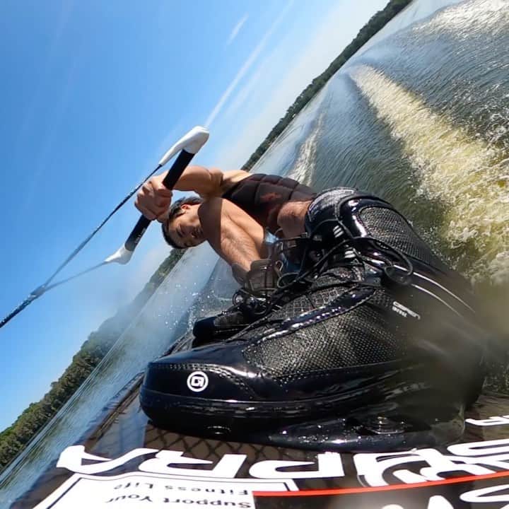 手塚翔太のインスタグラム：「One hit with some unique angle😳👌🏻 Hope everyone stay safe🙏🏻」