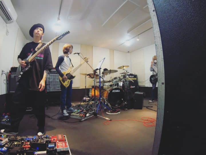 のインスタグラム：「「MACHINE」﻿ ﻿﻿ ﻿﻿ ﻿﻿ #lynch.﻿﻿ #rehearsal﻿﻿ #ULTIMA﻿﻿」